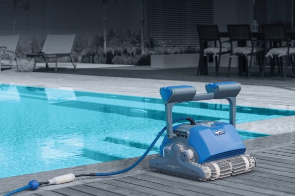 ROBOTIC POOL CLEANER DOLPHIN M500i CB (MARBELITE POOLS) - Image 5